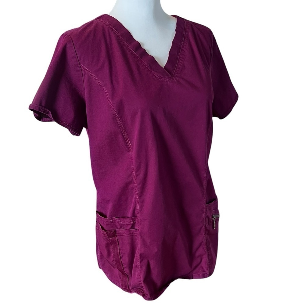 Beyond Scrubs Three Pocket V-Neck Top in Purple SZ L